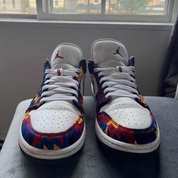 AirJordan 1 Low
Nothing But Net - Picture 4 of 6